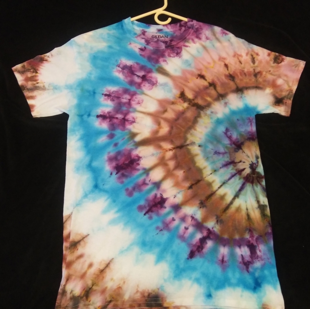 Handmade adult medium ice dye tie dye spring geode